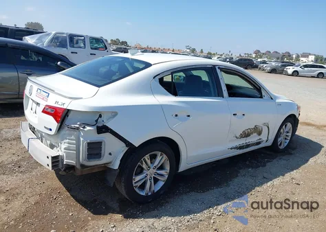 2013 Acura Ilx Hybrid 1.5L z USA, uszkodzony, nr VIN 19VDE3F73DE302557